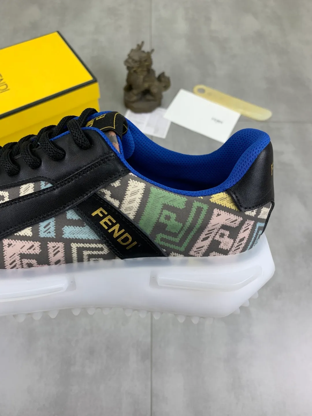 ​Men's shoes 💰P460 💰[New] Little Monster 🆘 New FENDI (Fendi) counter new 🕶️🕶️Simple routing effect, showing an elegant and cool driving shoe 🎬Using imported calfskin + first-layer pigskin lining🐂Excellent material🎬Detailed workmanship 🤗Comfortable foot feel➰➰. ​Pair it with any outfit to show your taste and temperament, low-key luxury ♻️Design ​simple and elegant ​noble and fashionable 🍃​Very loved and favored by trendy men 💓❤️size: 38-44 2️⃣colors available